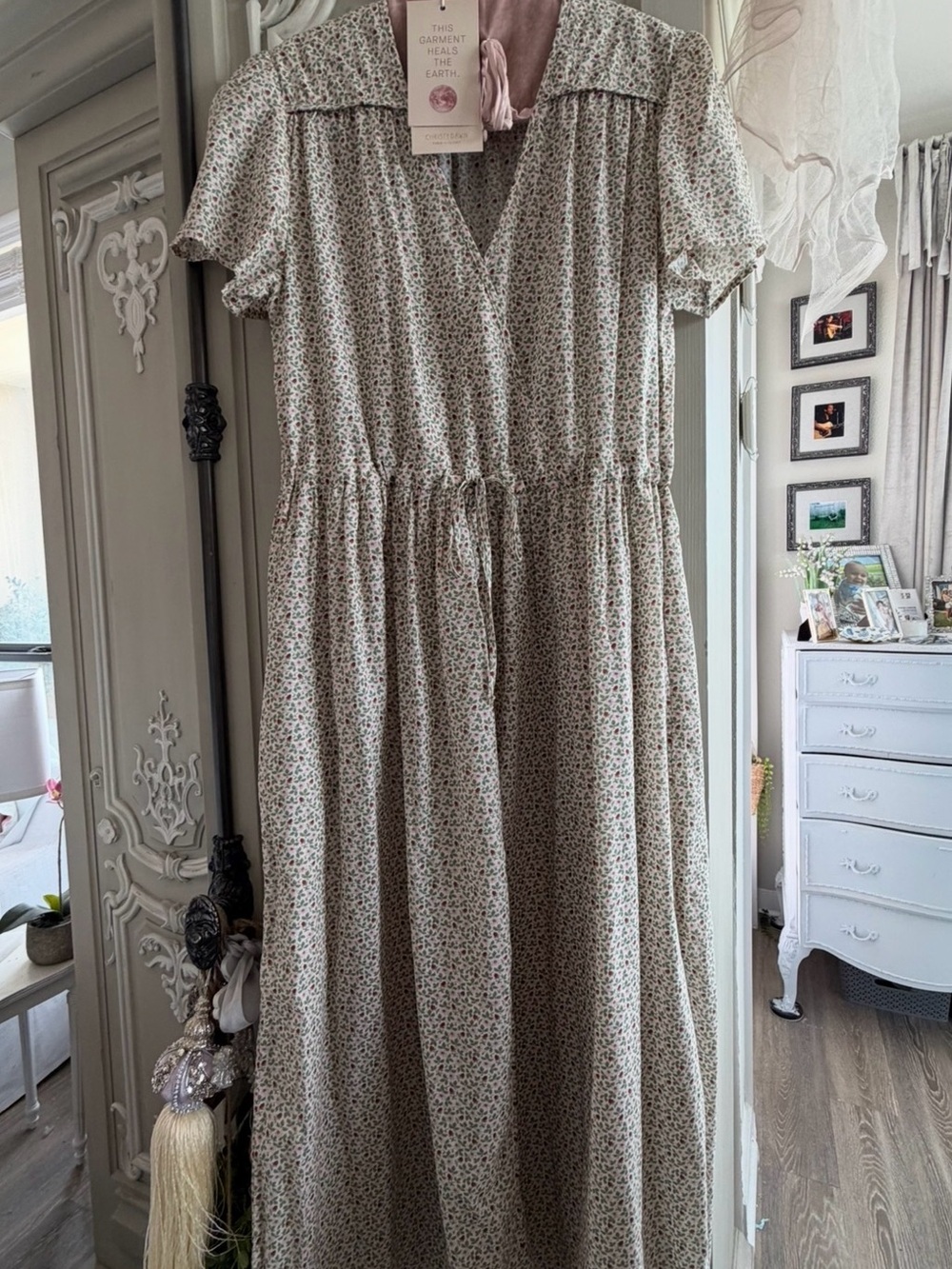 CHRISTY DAWN🍓🍃 “DAWN” DRESS, in “CRÈME STRAWBERRY,” Size L, NWT, SOLD OUT